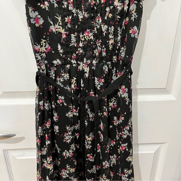 H&M black with multi floral all over print Elastic waist with sash tie size 4 - Picture 3 of 8